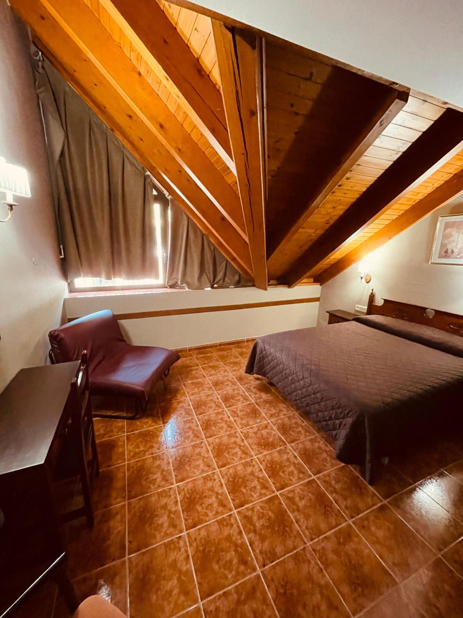 Hotel Orla Vielha Luaran gambar